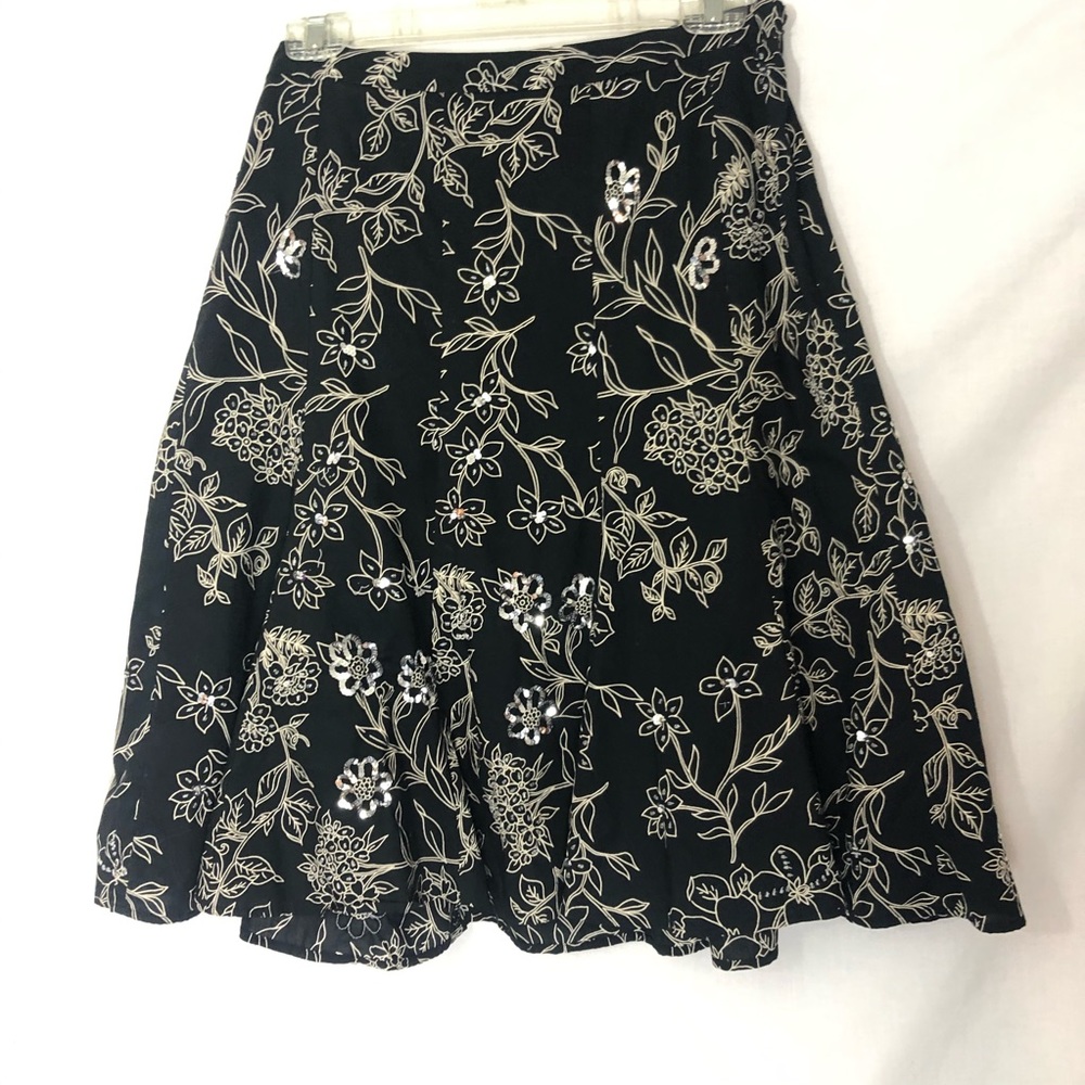 Ann Taylor LOFT Skirt Black Gold Sequins Women’s size 8 - Picture 2 of 8